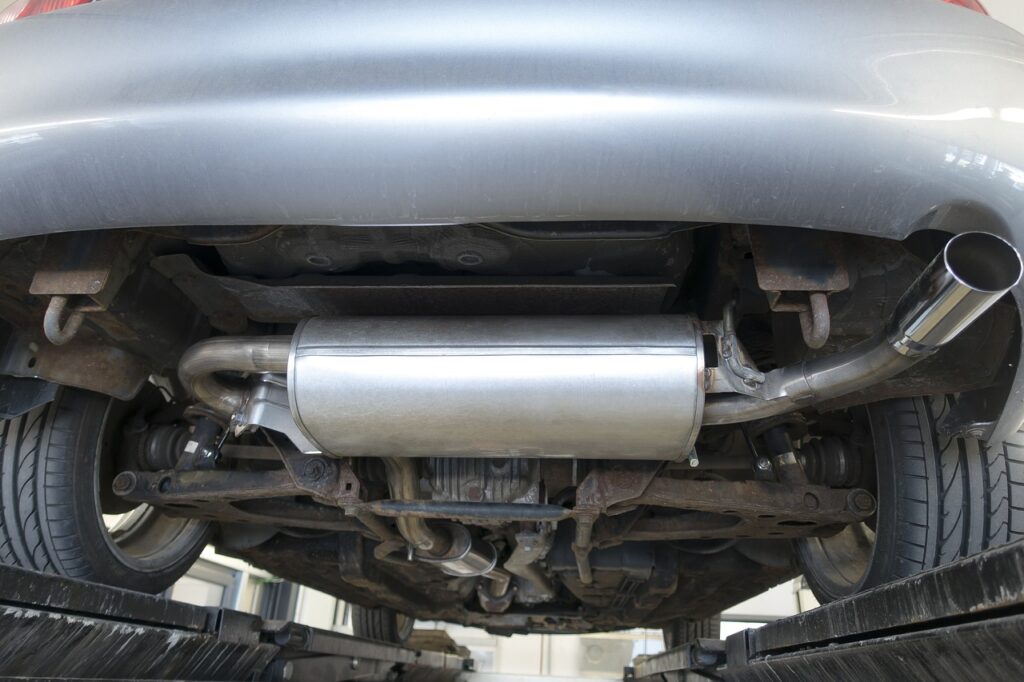repair, automobile, exhaust-3353373.jpg